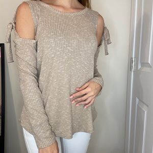Long sleeve top